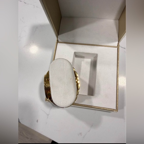 Mens Versace Watch - Picture 2 of 6